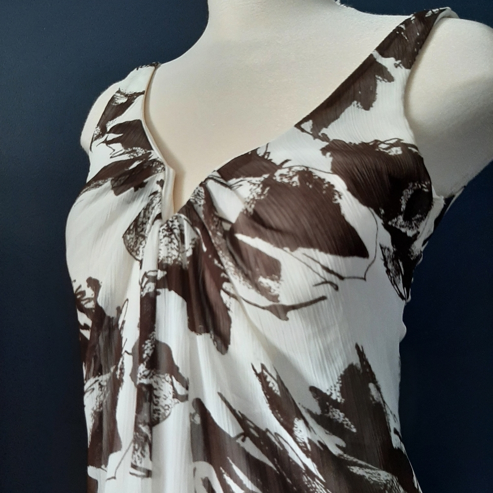 Brown and wife chefan dress - Picture 2 of 4